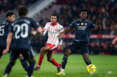 头号目标泡汤！皇马死死留住楚阿梅尼，曼联将托纳利列为中场首选